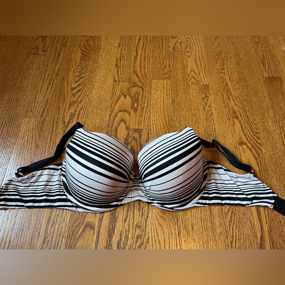 Fabulous by Victoria Secret size 36DDD